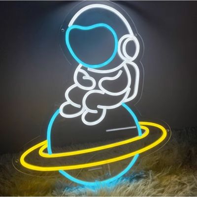 현대 스타일 맞춤형 LED 디지털 사이니지 개인화 벽 장식용 네온 사이니지