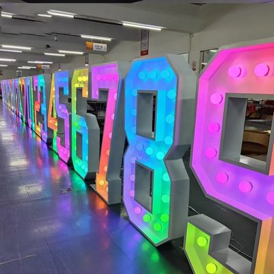 50000 시간 작업 수명 LED 글자 빛 표시