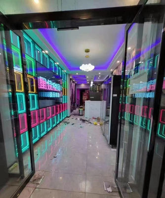 300000시간의 작동 수명으로 3D 홀로그램 팬 인피니티 LED 거울