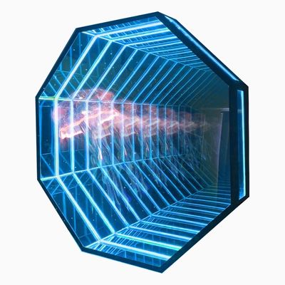 3D 홀로그램과 300000 시간 작동 수명으로 섬세한 사용자 지정 LED 거울 표지판