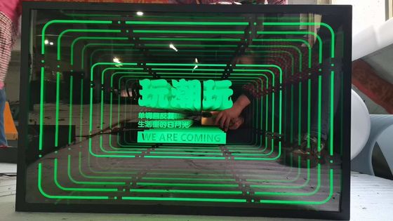 침실 장식 섬세한 아트 데코 벽표 LED 무한도 거울